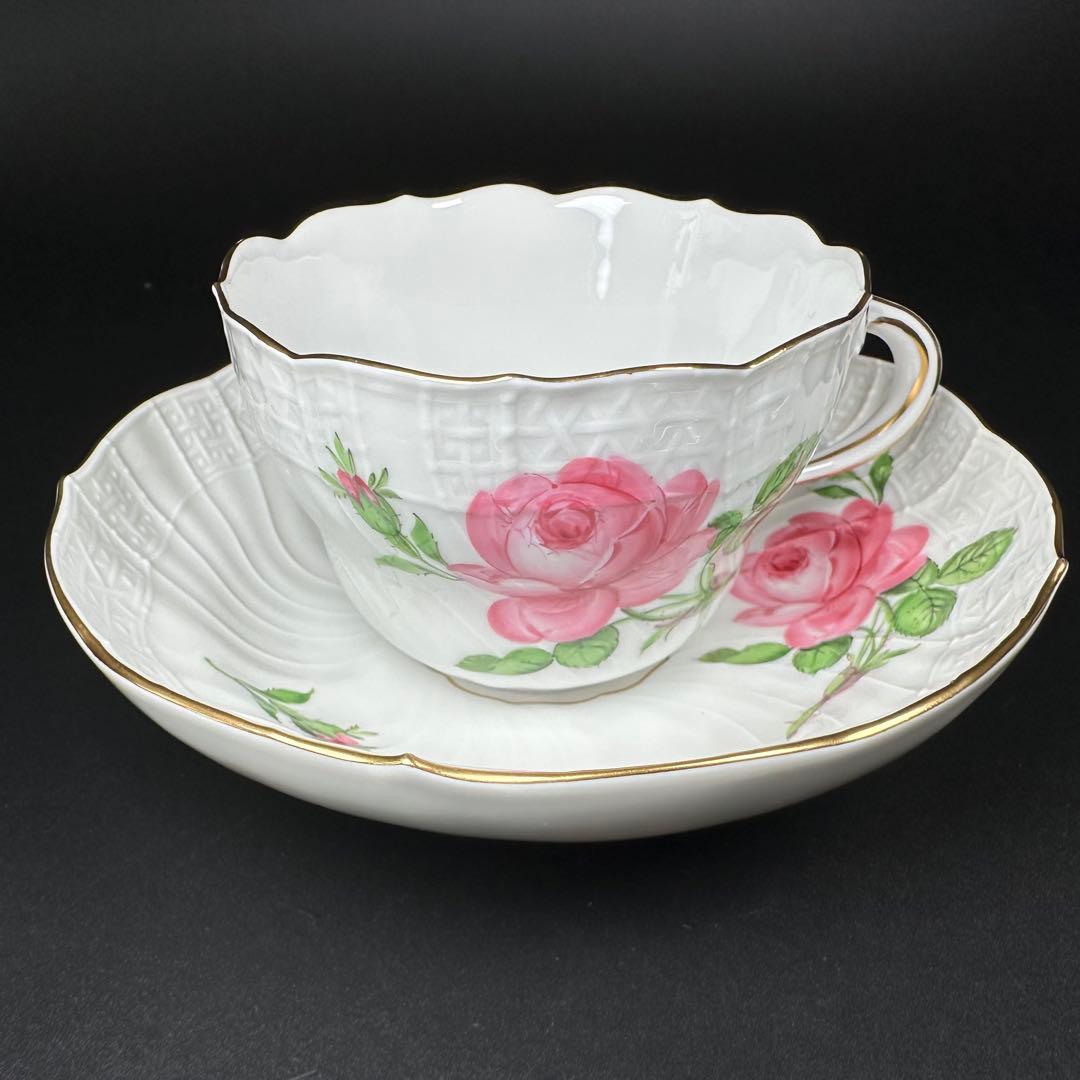 未使用 マイセン ピンクローズ レリーフ カップ＆ソーサー1客共箱付、1級品