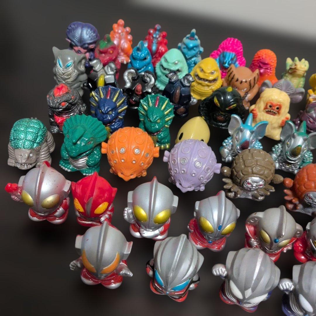ウルトラマン 怪獣指人形まとめ売り（62体セット） - メルカリ