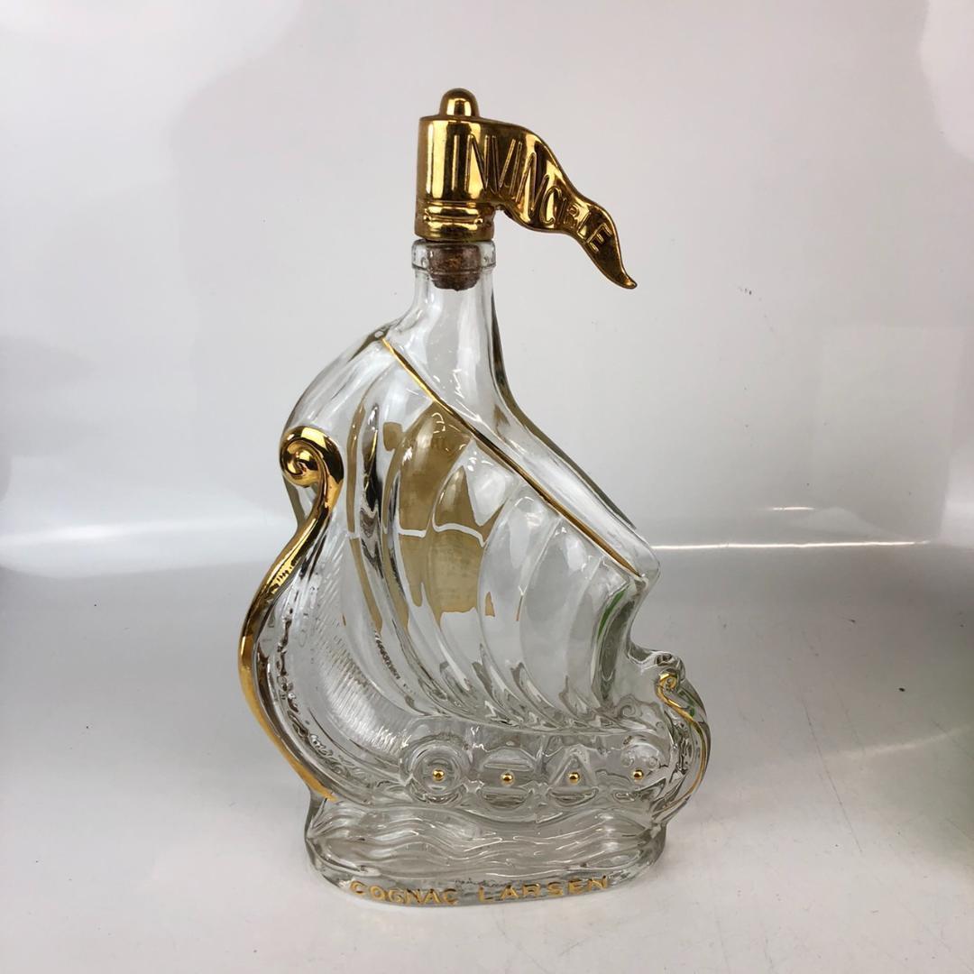 ラーセン シップ ヴィンテージ 空瓶 超希少 貴重 LARSEN 年代物 です。