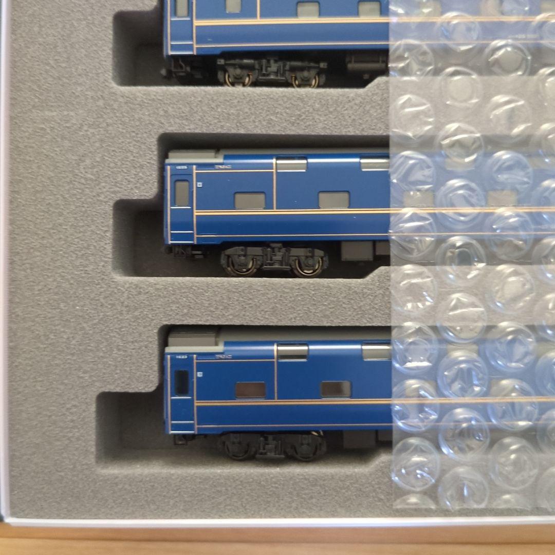 KATO 10-831・10-832 24系寝特急 北斗星（デラックス編成セット