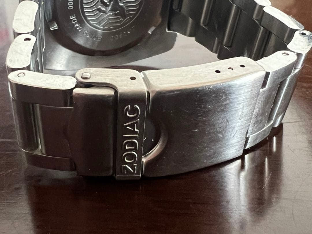 zodiac v-wolf ダイバー　黒文字盤　腕時計