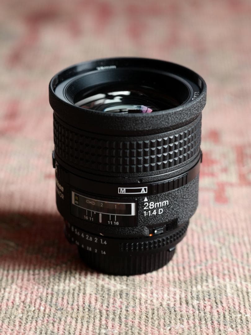 Nikon Ai AF NIKKOR 28mm F1.4 D オマケ付き Review: Nikon AF 28mm 1.4 D - The wide angle Noct Nikkor