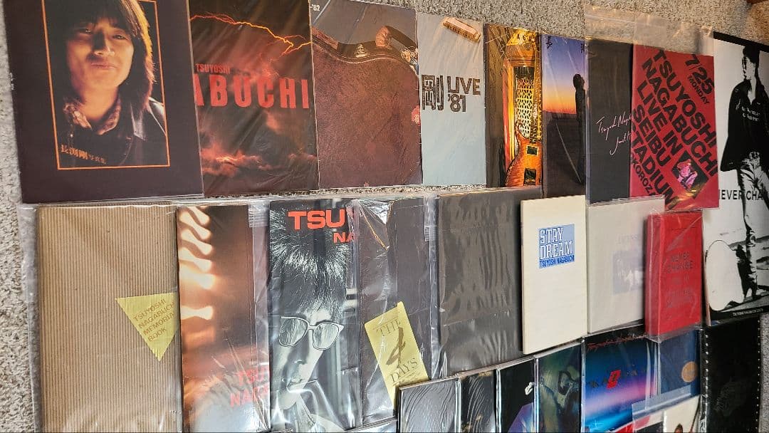 長渕剛 歴代コンサートパンフ (OH!ツアーまで約45年間分) - メルカリ