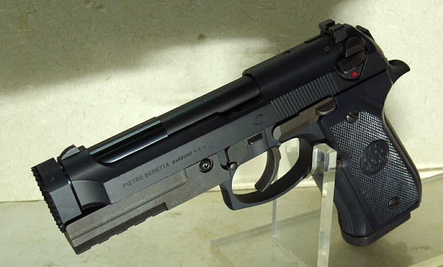 トイガン WESTERN ARMS BERETTA BODYGUARD LIMITED