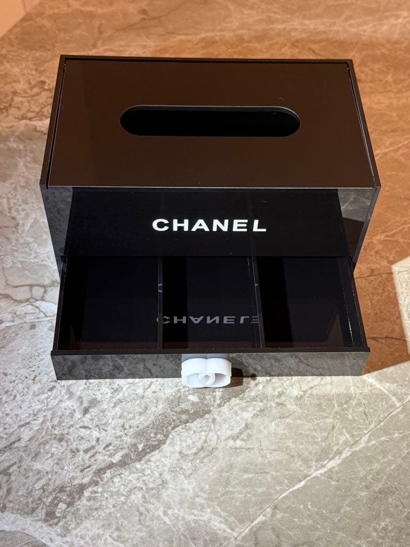 シャネル　CHANEL ノベルティ　ティッシュケース　アクリル　コスメ　非売品