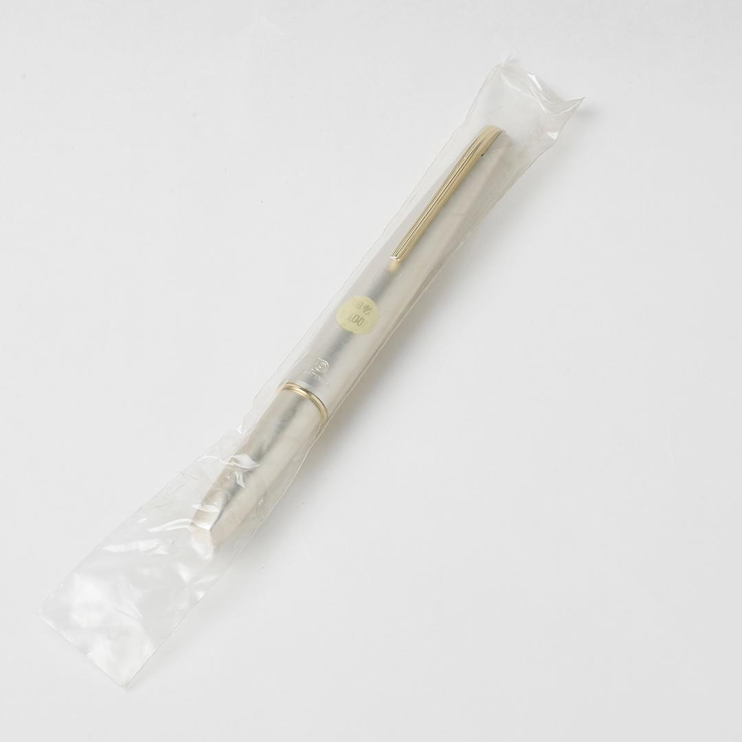 未使用 プラチナ ポケット 18K 細軟 バイカラー白 万年筆 60年代製造 B