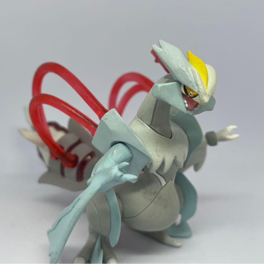 立体ポケモン図鑑 キュレム ホワイトブラックキュレム ゼクロム