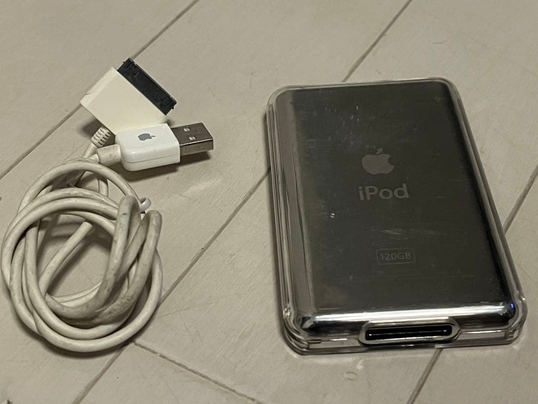 Apple iPod classic 120GB USBケーブル付き ブラック - メルカリ