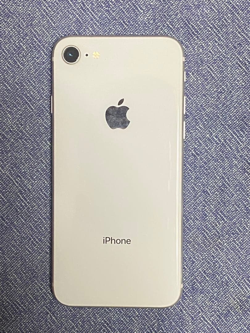 iPhone8 ホワイト 64G SIMフリー 美品 - メルカリ