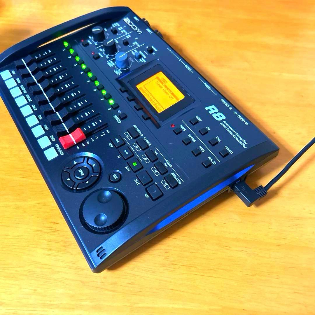 ZOOM R8 MTR ズーム マルチトラックレコーダー 美品 期間限定特別価格