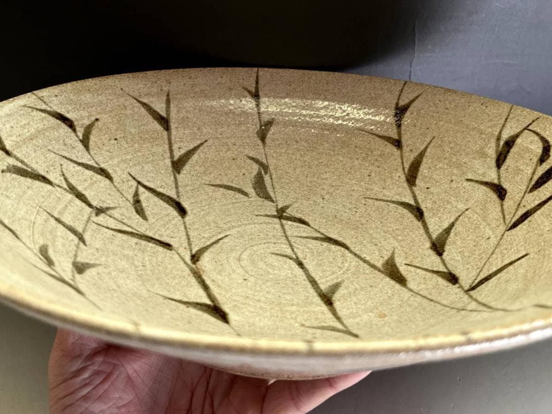 大皿□絵唐津笹紋皿 唐草 飾り皿 料理皿 粉引 古美術