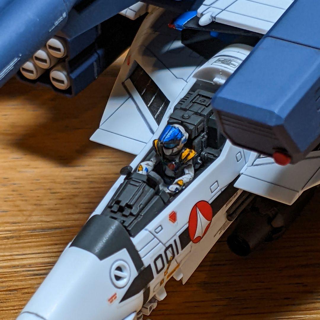 僕って天才だったのか。」プラモデル完成品1/72VF-1Sストライクバルキリー