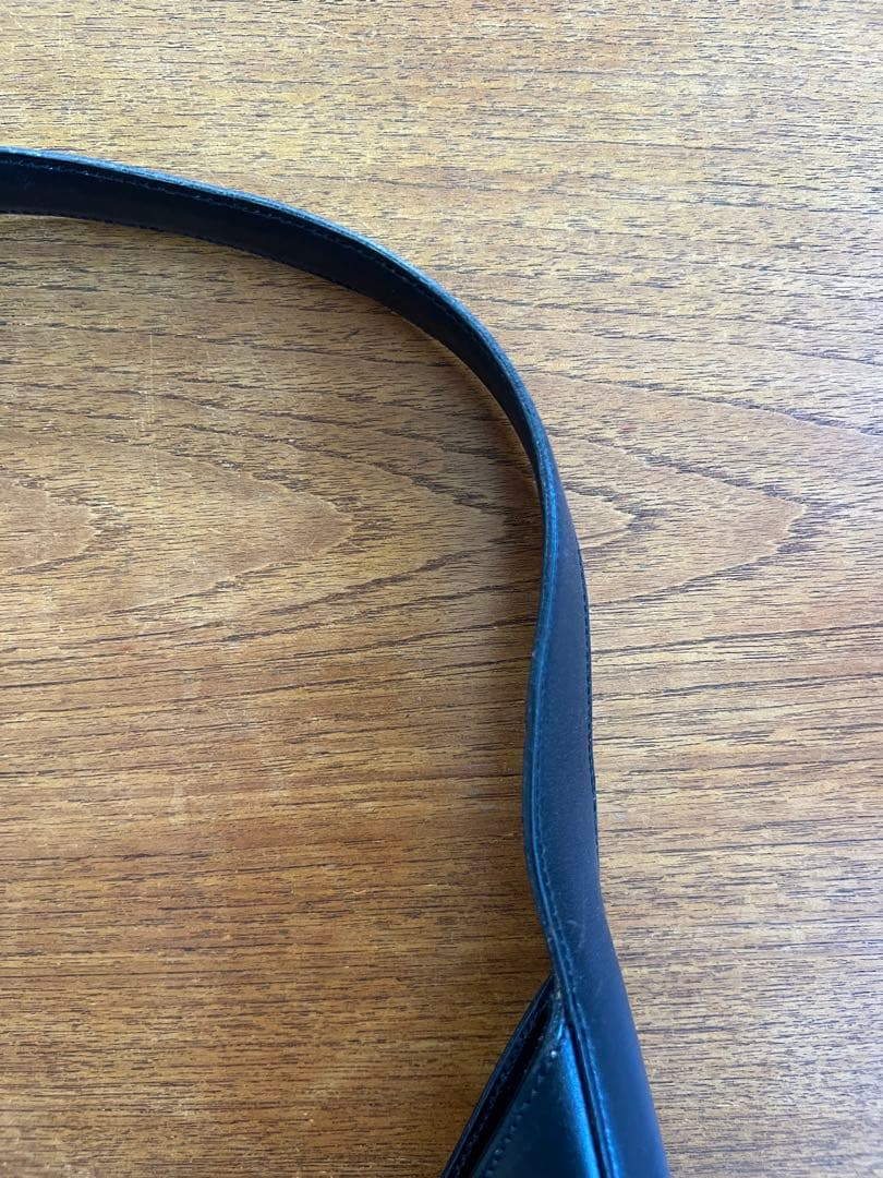 バッグ PRADA archive leather shoulder bag