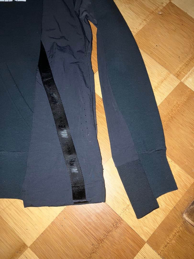 ゆーぴー　NIKE ナイキ × Sacai プルオーバー パーカー