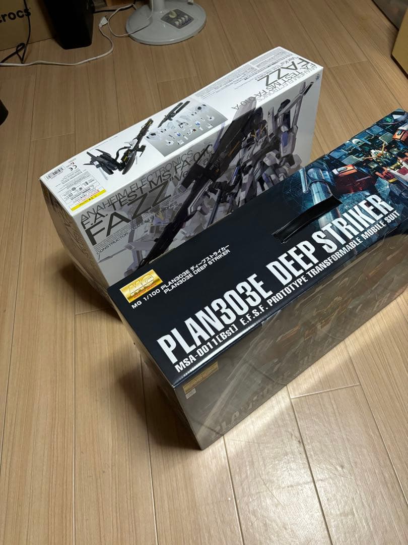 MG 機動戦士ガンダムセンチネル ディープストライカー、FAZZ