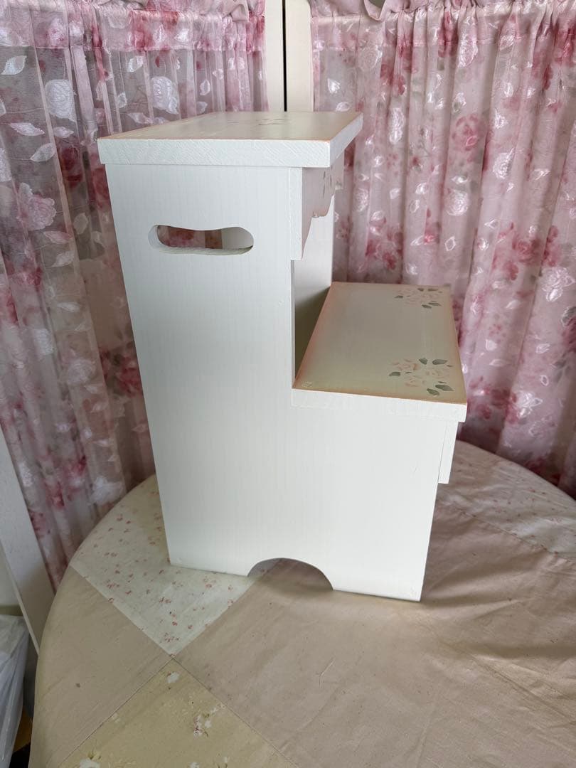 薔薇の踏み台 トアローズ2段 ディテーブルにも オットマンにも