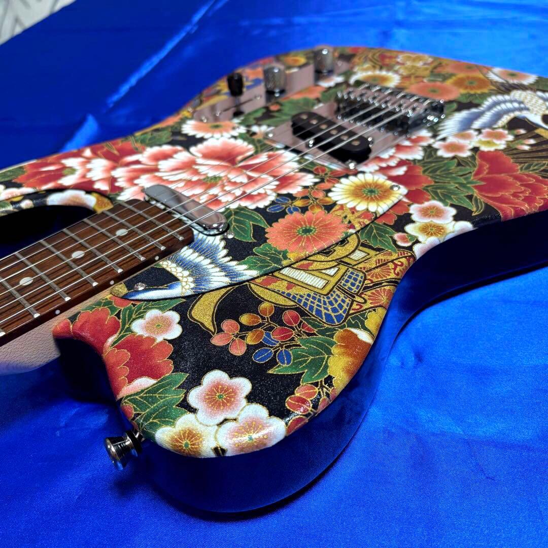テレキャスター タイプギター 和柄（鶴、花） フェンダーより、ボディ