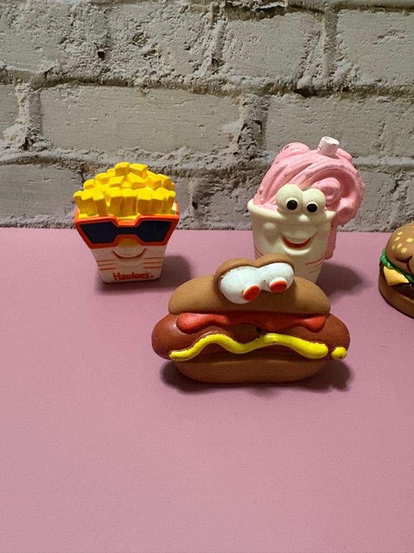 ☆hardees ミールトイ フルコンプセット☆ - メルカリ