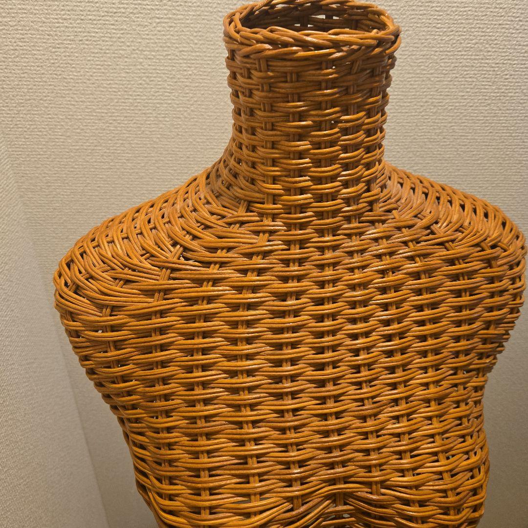 ラタン製トルソー マネキン ボディ 婦人用ラタントルソーの通販はau