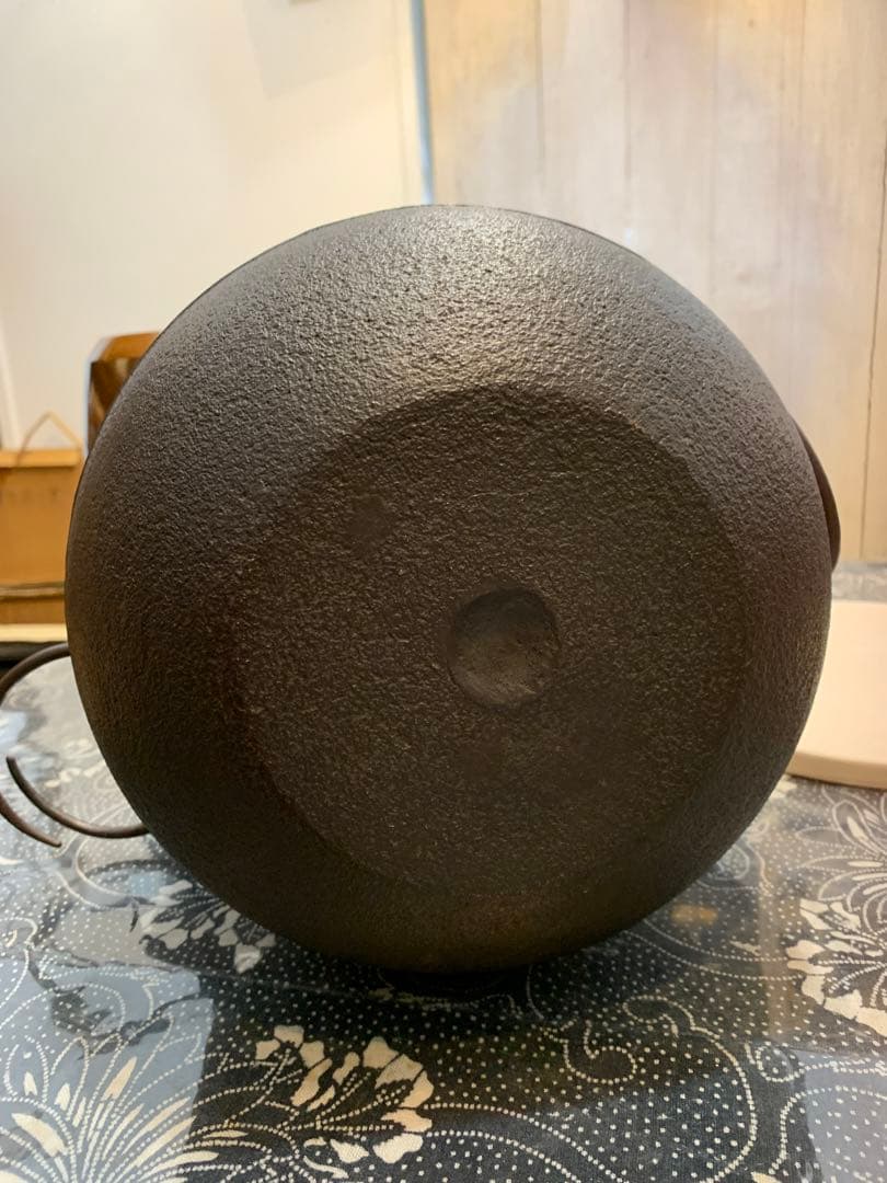 窯師辰敏作 浜松地紋 丸釜 面取風炉 風爐灰 爐