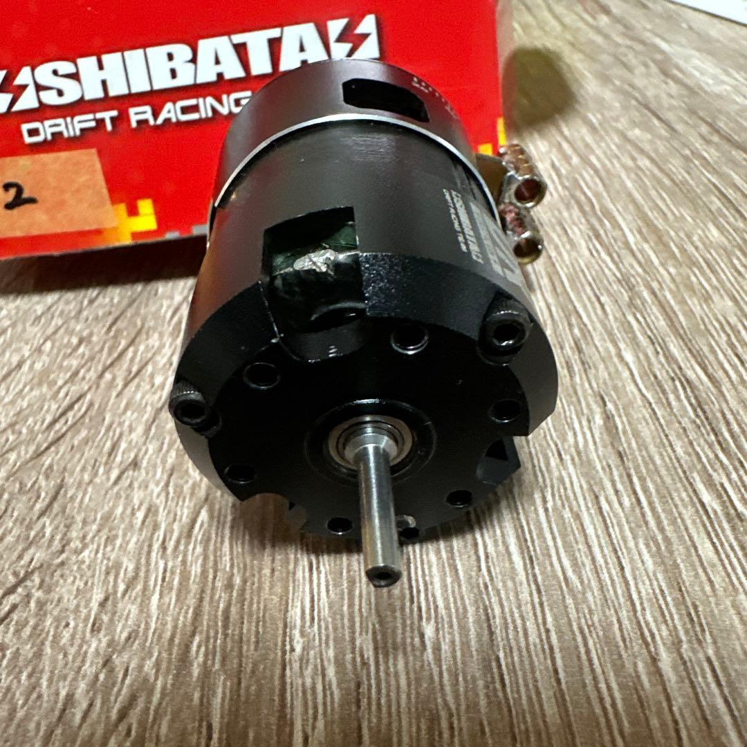 シバタ　ブラシレスモーター　10.5T