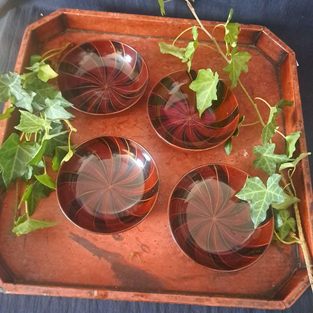 グッド デザイン！木のお皿(直径11cm. 高さ3cm)」 木製漆器7客セット