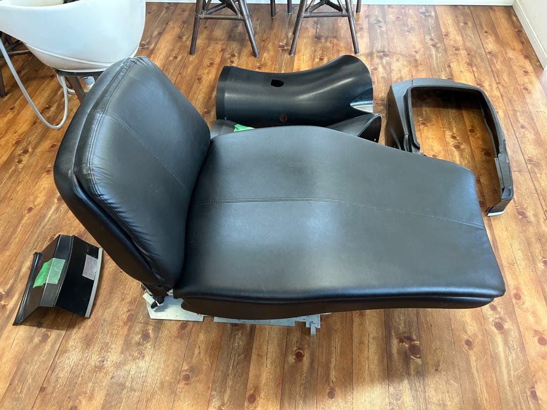 黒 スタイリングチェアとシャンプー台セット