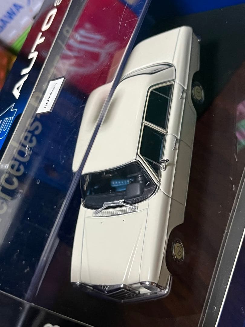 AUTO art MERCEDS BENZ /8 220D メルセデス ベンツ