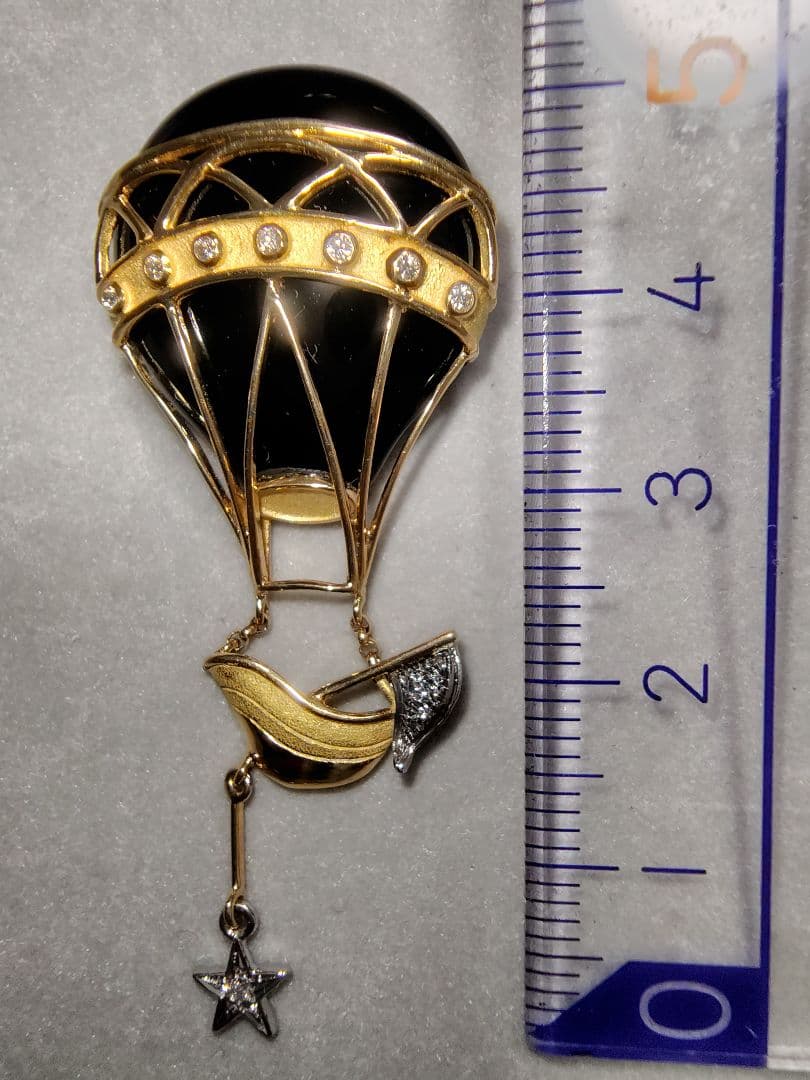 ふみちゃん 作家石川暢子 NOBUKO 気球ブローチ　ペンダント