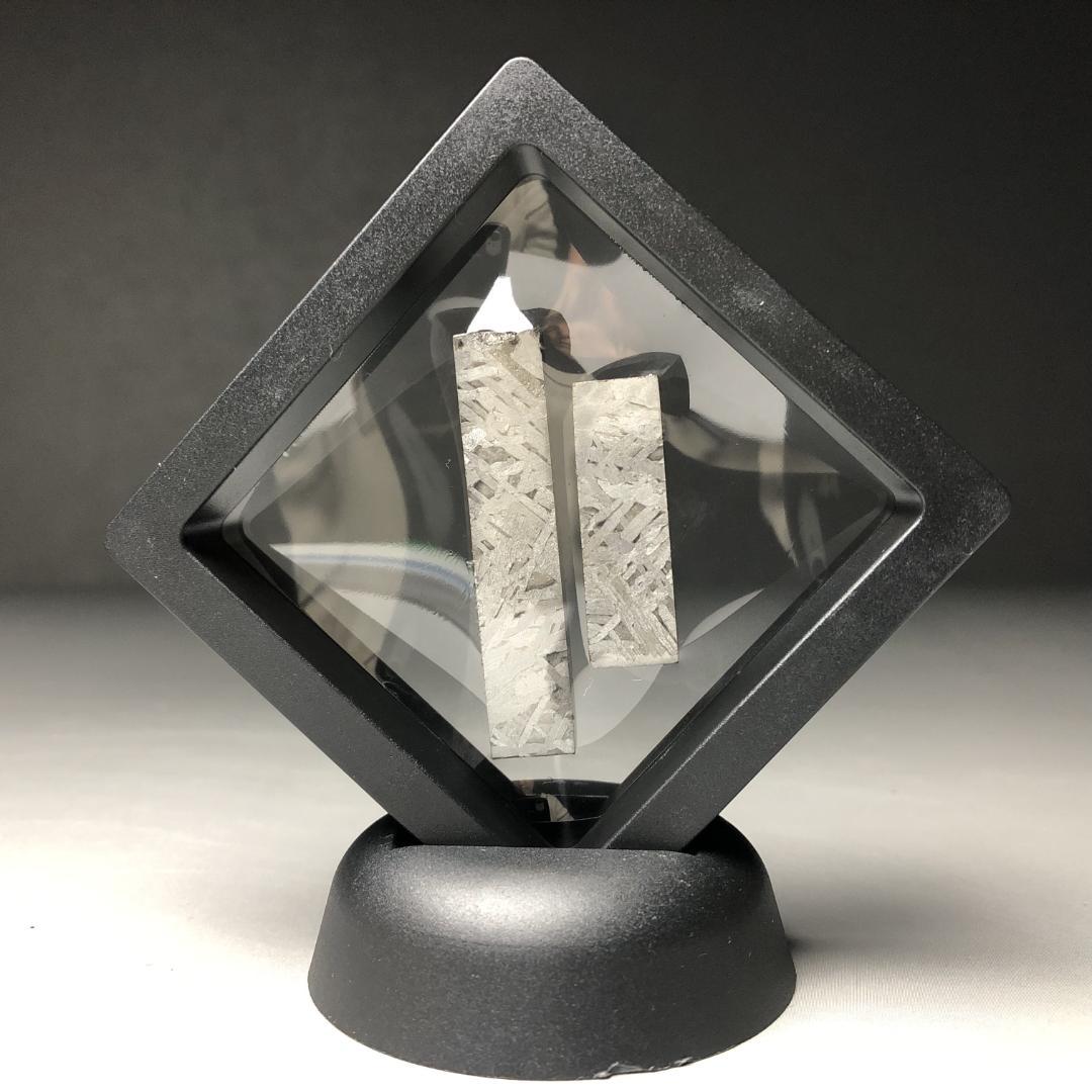 アルタイ隕石 鉄隕石 メテオライト鉄隕石 原石 重さ約45g - メルカリ