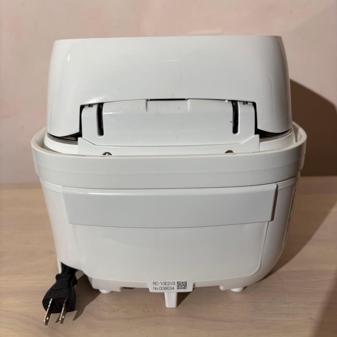 TOSHIBA RC-10E2VS 炊飯器 IH TOSHIBA RC-10E2VS 炊飯器 IH TOSHIBA RC