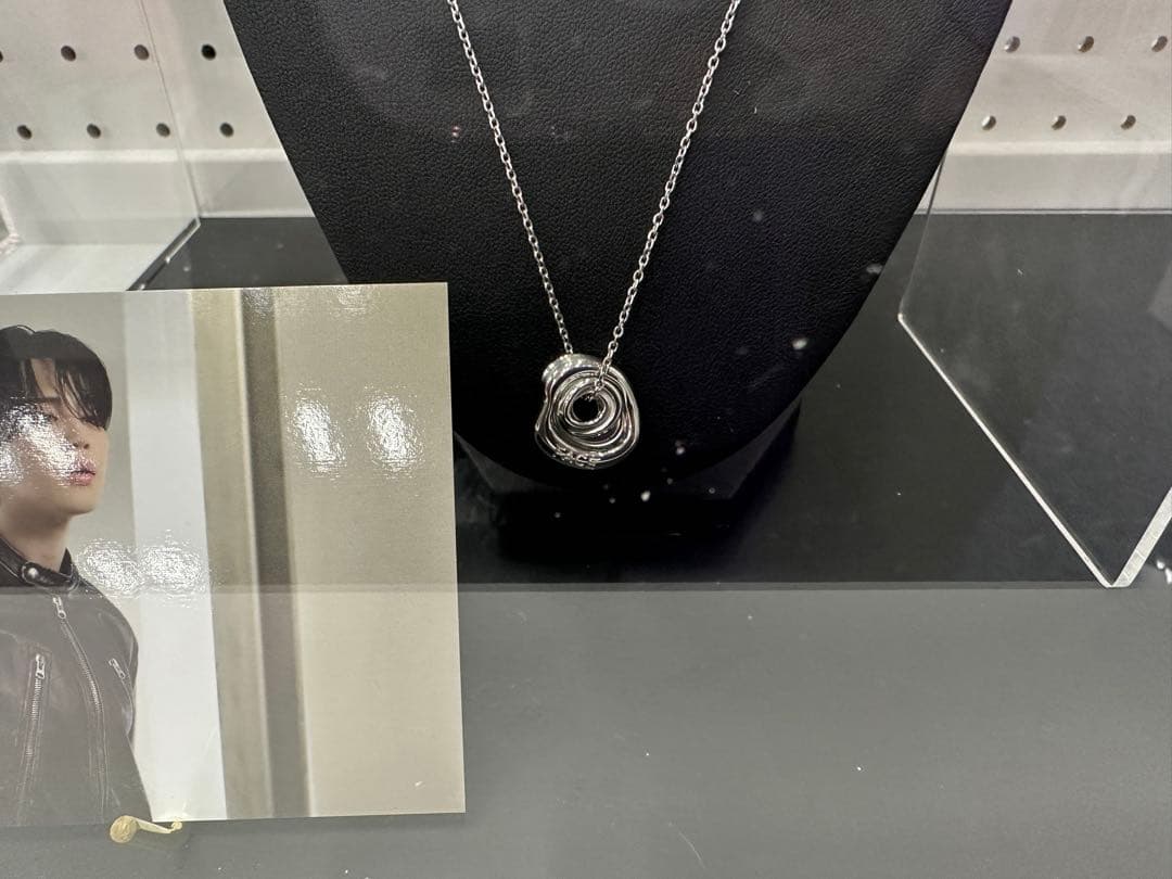 BTS ジミン 展示会 ネックレスJimin JAPAN JIMIN 公式 - メルカリ