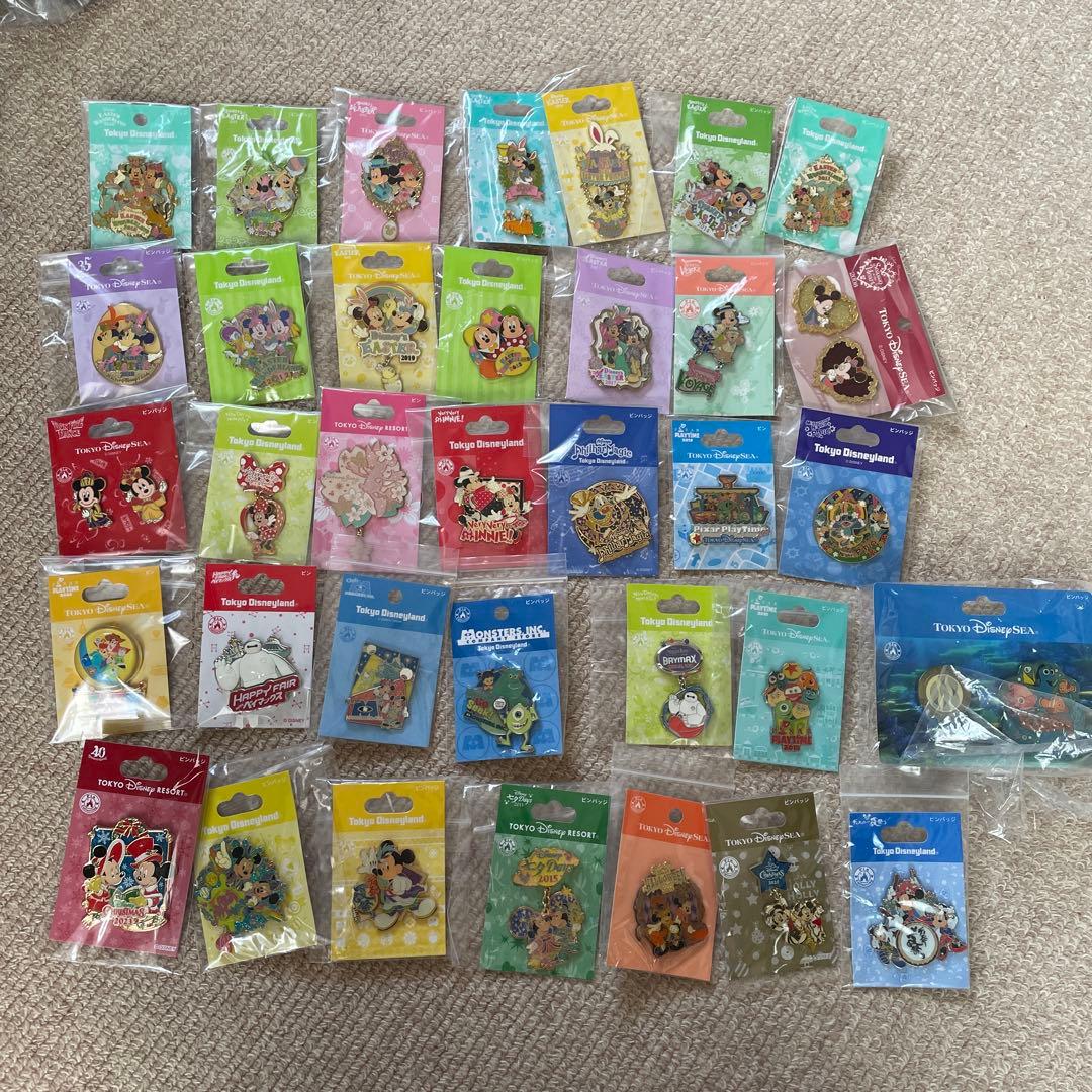 ディズニーピンバッジ 305個 まとめ売り