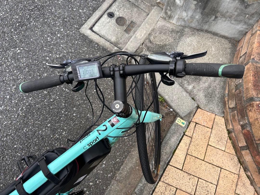 クロスバイク ミントグリーン 後輪モーター