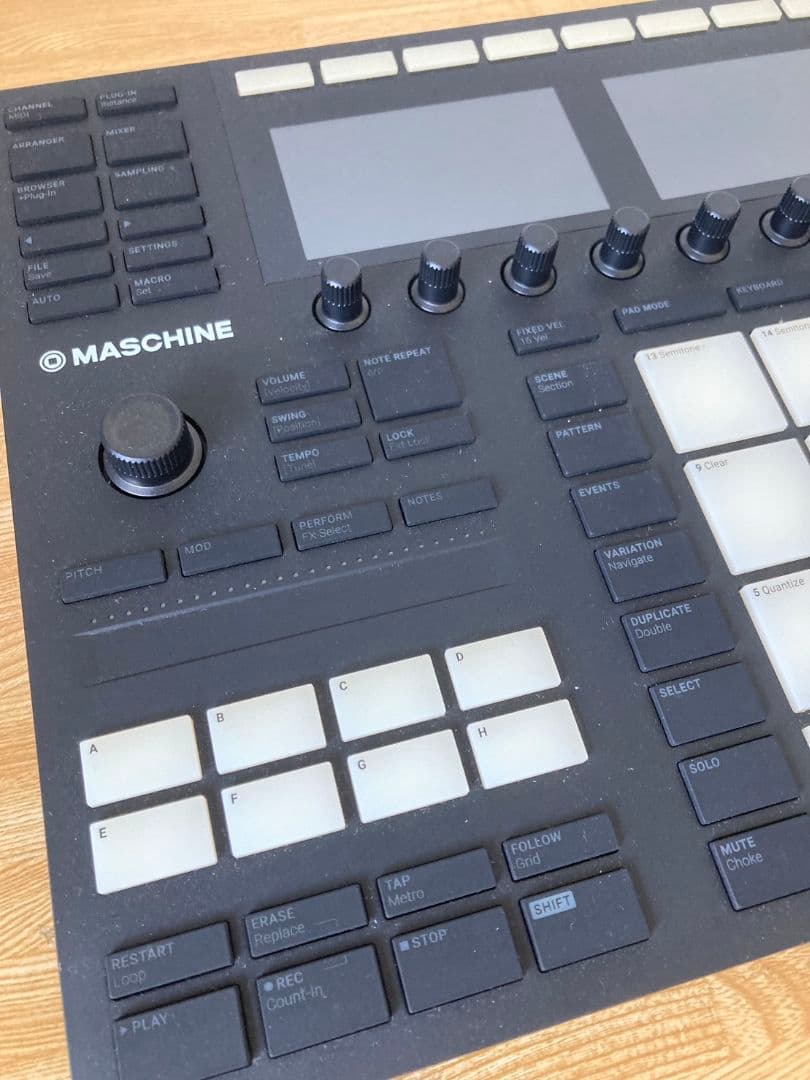 美品Native Instruments MASCHINE MK3 ソフト譲渡｜NativeInstruments