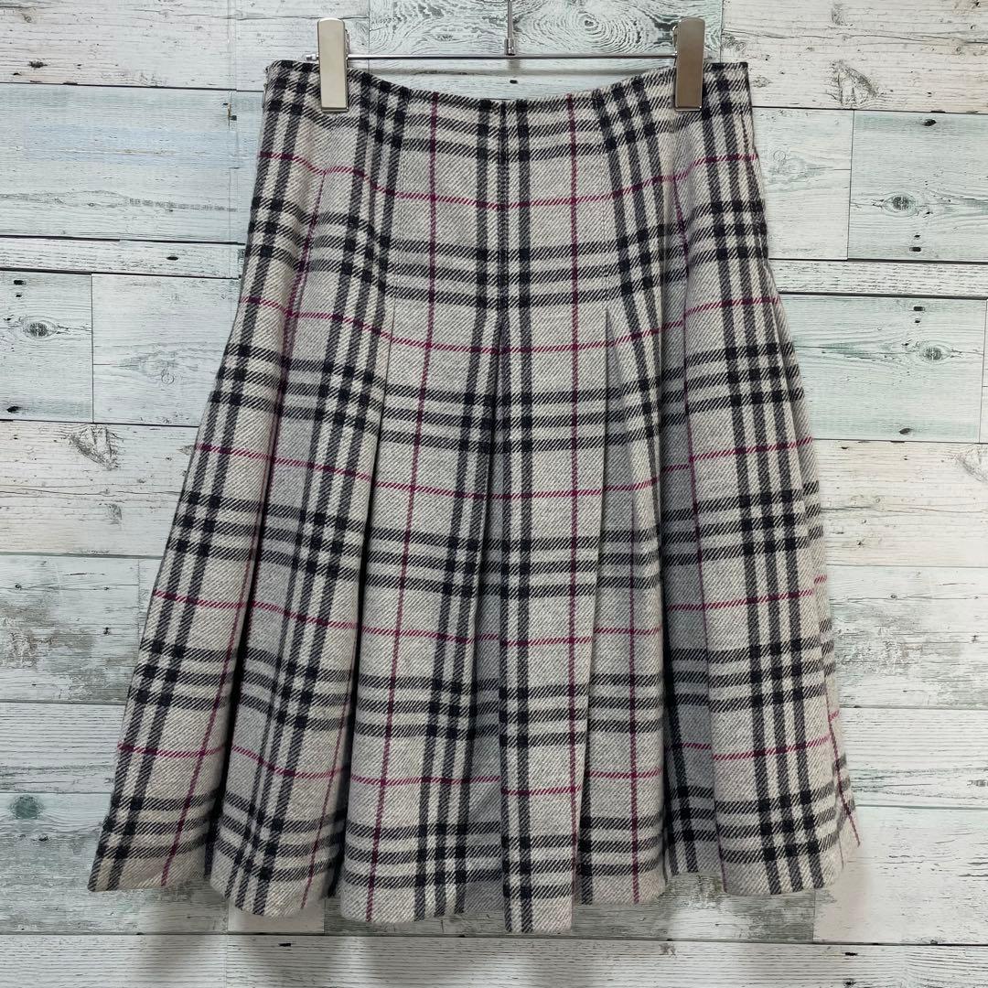 ☆未使用・タグ付☆バーバリーロンドン　ノバチェック柄タックスカート　アルパカ素材