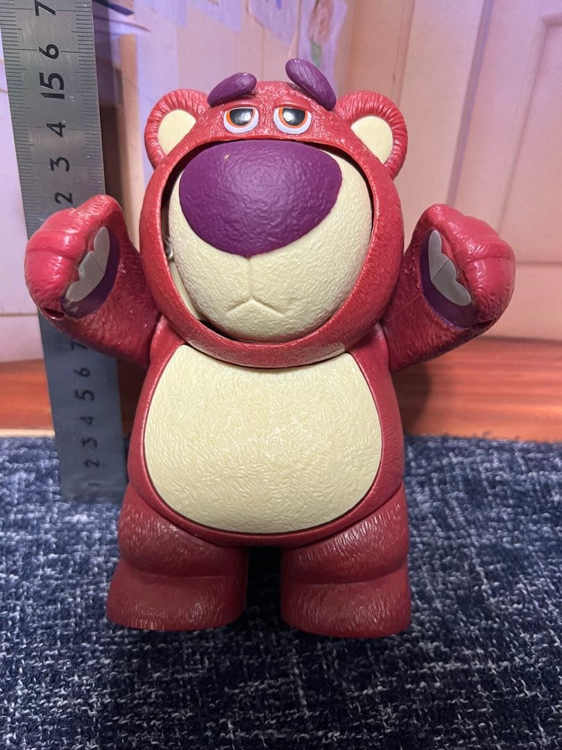 ディズニー　トイストーリー　ロッツォ　アクションフィギュア　顔が変わる