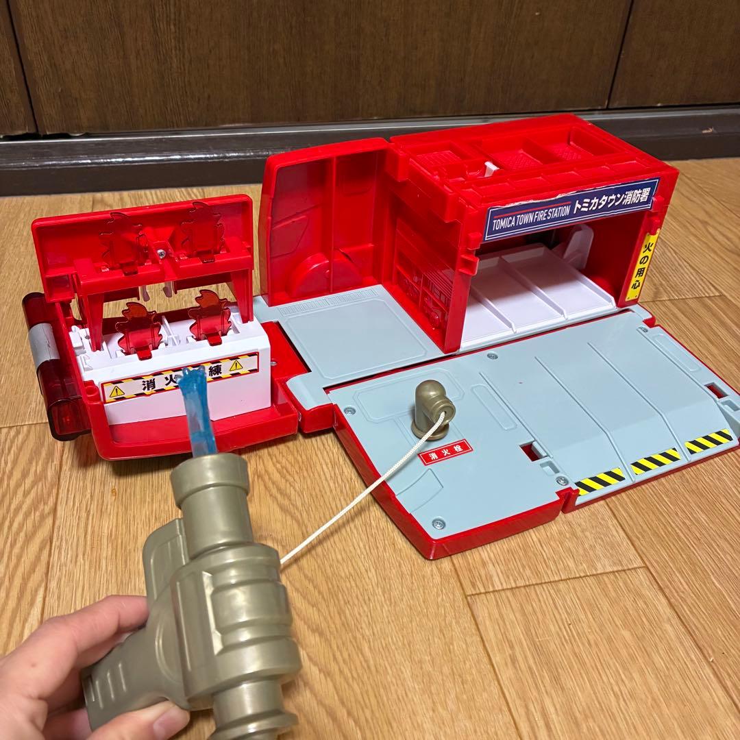 トミカコース2種+消防車+トミカ運搬　まとめ売り