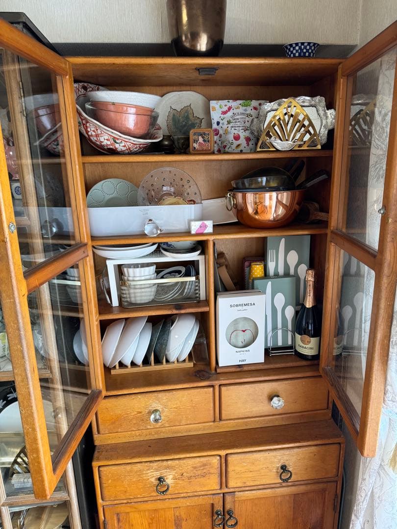 ねぼすけライオンの親子様専用 食器棚上段