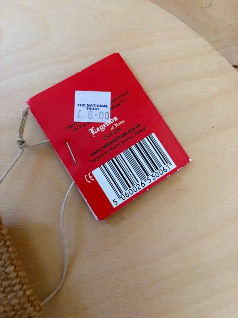 【希少品】北アイルランドジャイアンツ・コーズウェイ 木製の剣3本セットと盾