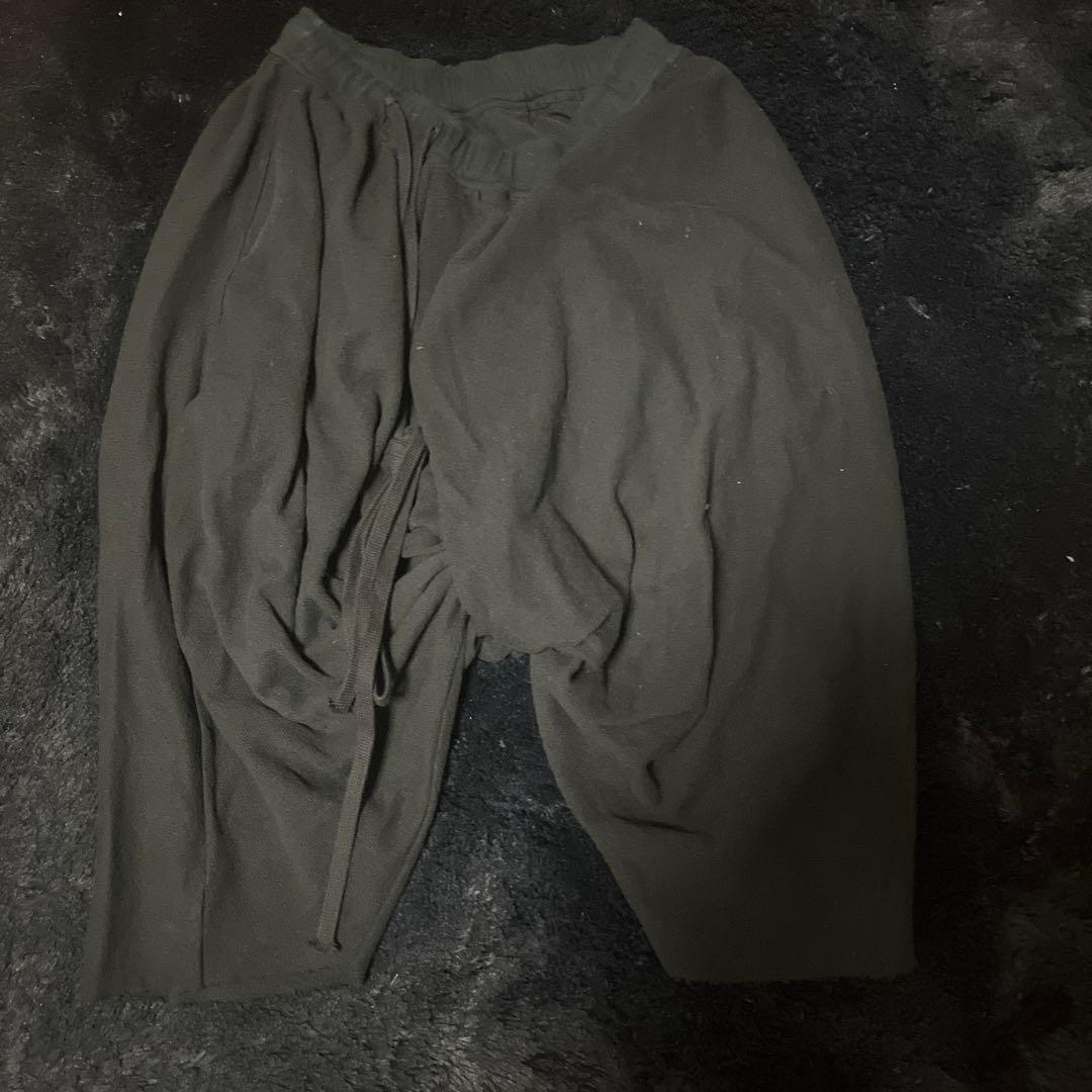 JULIUS NILoS ユリウス 黒 サルエルパンツ ウエストゴム - メルカリ