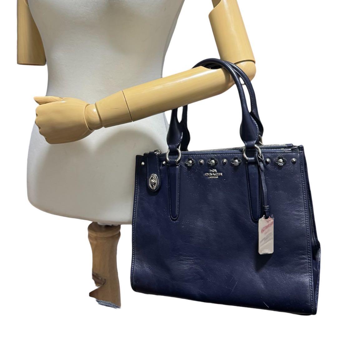 極美品✨️希少 コーチ ハンドバッグ キャリーオール ターンロック 本革 花 紺