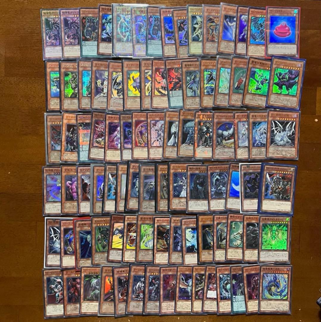 遊戯王カード　傷ありレア ファイル他1170枚