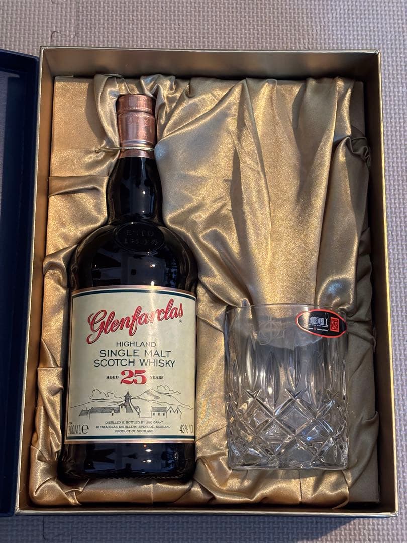 Glenfarclas 25年 リ デルグラスセット700ml 限定 限定カラー 限定レア
