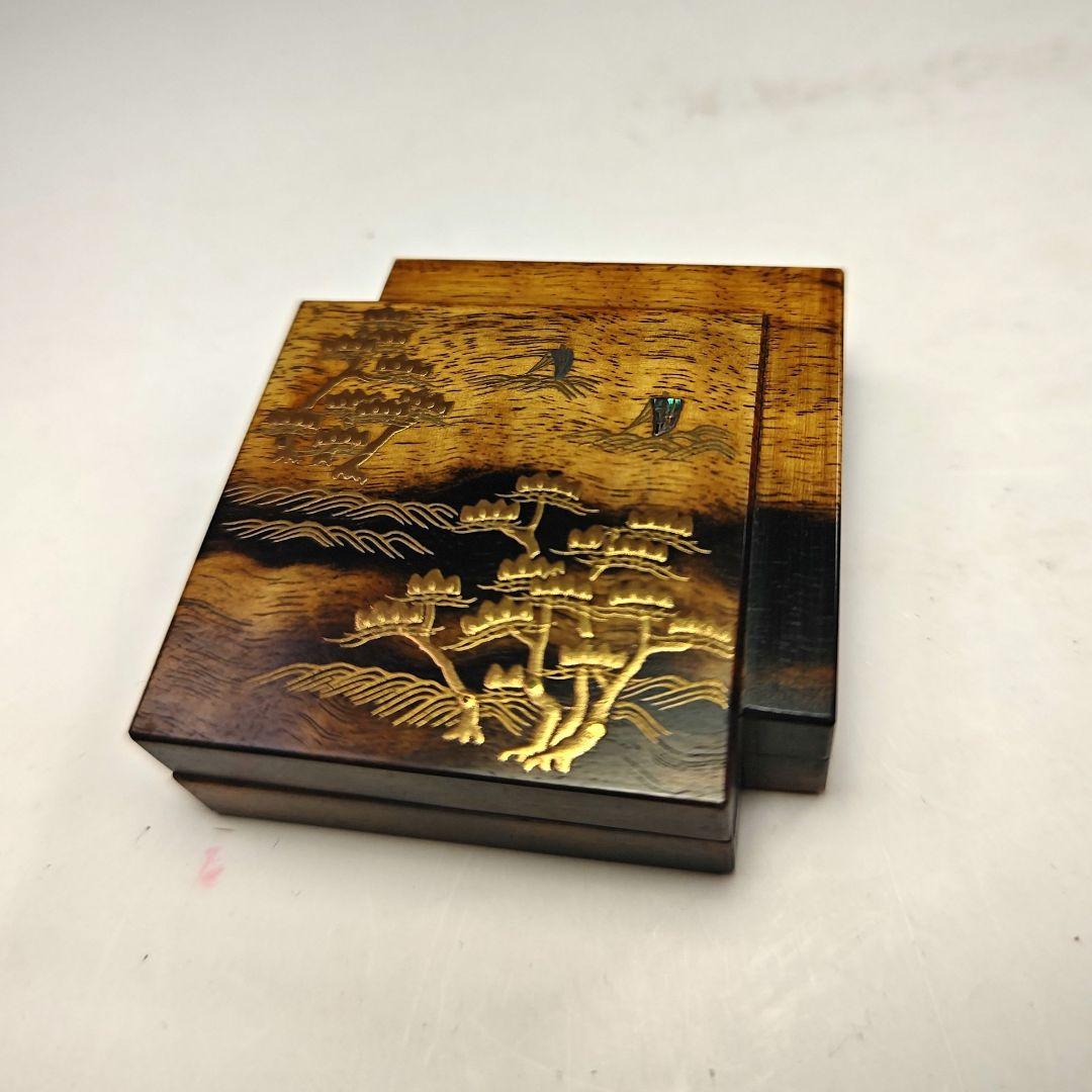 イ336 香合『蒔絵師 吉田華正』『黒柿色紙香合 和歌の浦蒔絵 共箱