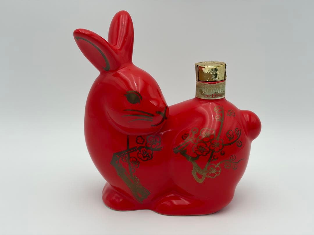 未開栓】サントリー ウィスキー 600ml ローヤル 15年 干支ボトル 卯