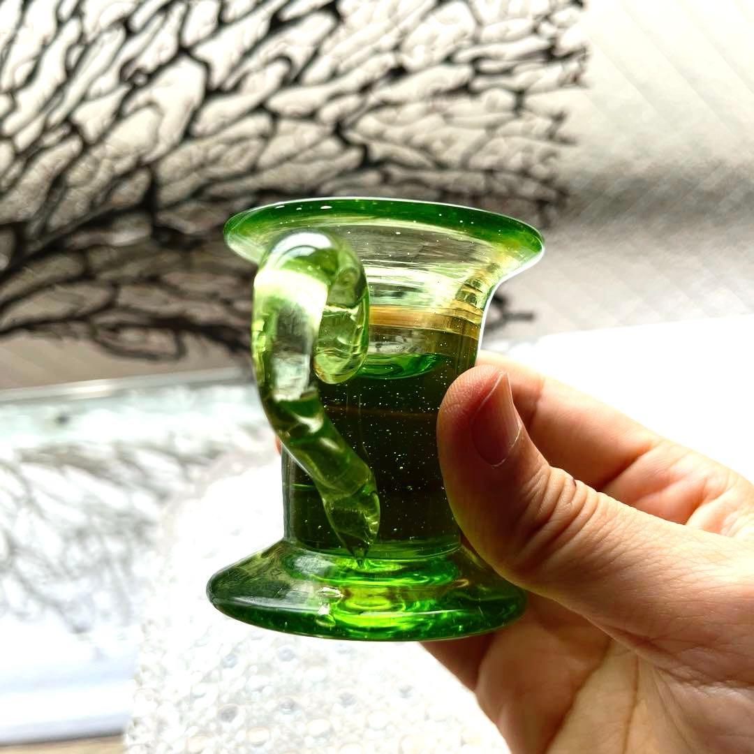 骨董 時代ガラス 超希少若草色 取手付き 厚底 アイスクリームコップ ウラン