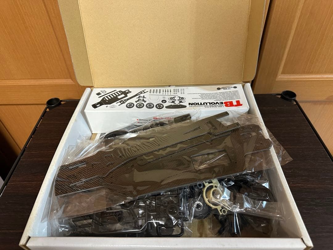 タミヤ TB エヴォルーション 1/10 RC Ver.1 未組立