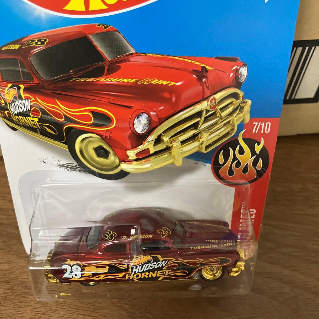 ホットウィール　'52 HUDSON HORNET スーパートレジャーハント