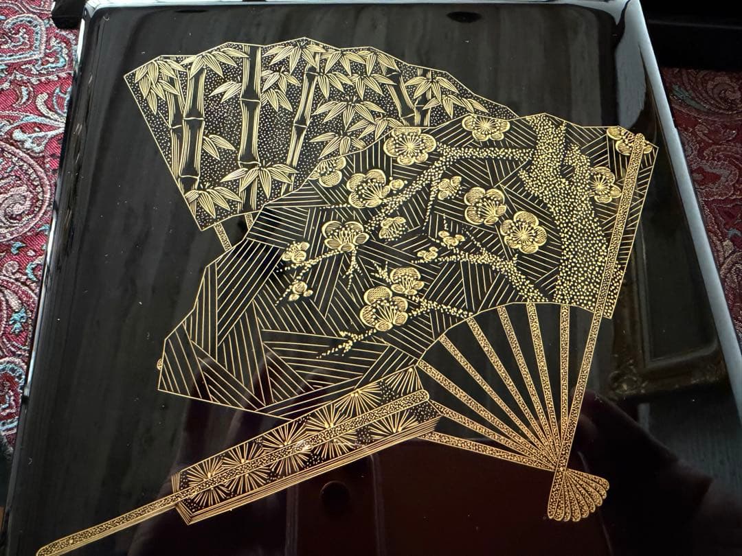 輪島塗（重要無形文化財）沈金二段重箱 重台付 木製共箱付き